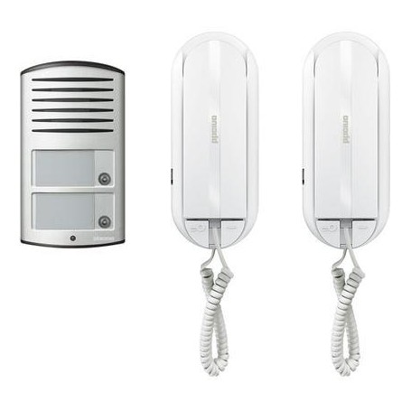 Bticino 366821 Kit Audio Citofono 2 Fili Bifamiliare, Pulsantiera Linea 2000 e Citofoni Sprint L2, IP54, Bianco, Made In Italy