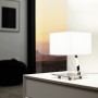Lume da comodino Eglo Nambia 1 93766 con Paralume bianco, Struttura Cromo lucido, Sistema LED 6W, Luce calda, 480 Lumen