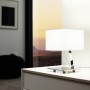 Lume da comodino Eglo Nambia 1 93766 con Paralume bianco, Struttura Cromo lucido, Sistema LED 6W, Luce calda, 480 Lumen