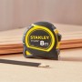 Stanley 0-30-657 Flessometro Stanley 8 Metri rivestito in Tylon, Corpo antiscivolo compatto in ABS antiurto, Spessore 25 mm