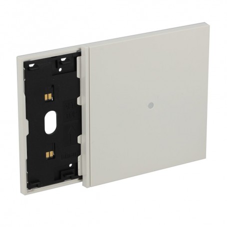 Bticino Living Now KW8103M03 Frame 3 Moduli Bianco con mostrina presa Tedesca, per supporto K4703