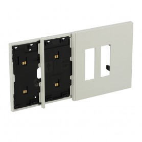 Bticino Living Now KW8103M02 Frame 3 Moduli Bianco con mostrina doppia presa Italia, per supporto K4703