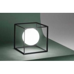 Lampada da tavolo o comodino Nero opaco a forma di cubo con diffusore sferico in vetro Perenz Cube 6692 N, 1 G9: Coppolav.it