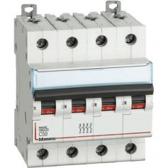 Interruttore magnetotermico 50A Bticino F84A/50 4P Quadripolare, 4 Moduli, 4.5 KA, Installazione da quadro, MADE IN ITALY